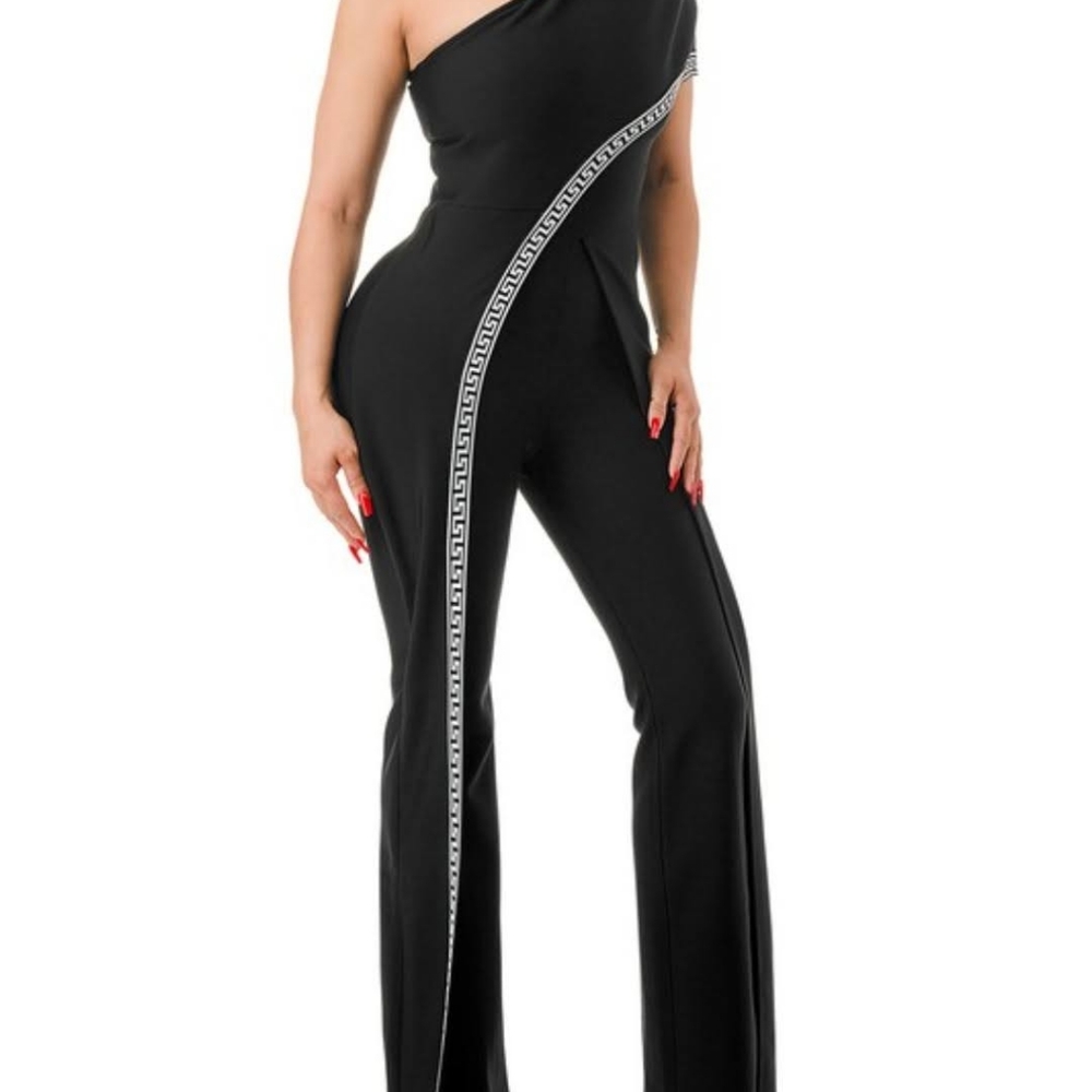 Clothes - Picture 7 of 11